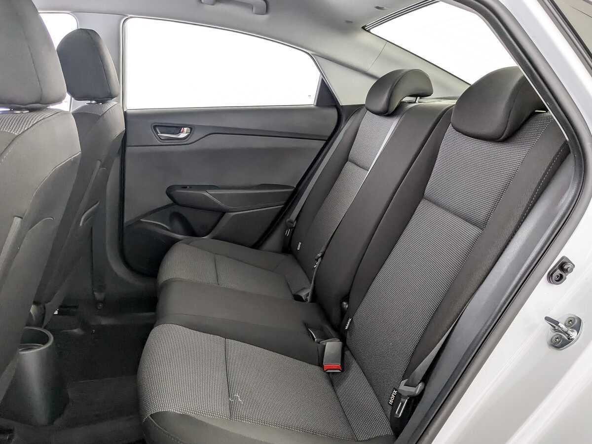 Hyundai Solaris 2020 года с пробегом. Фото: #9