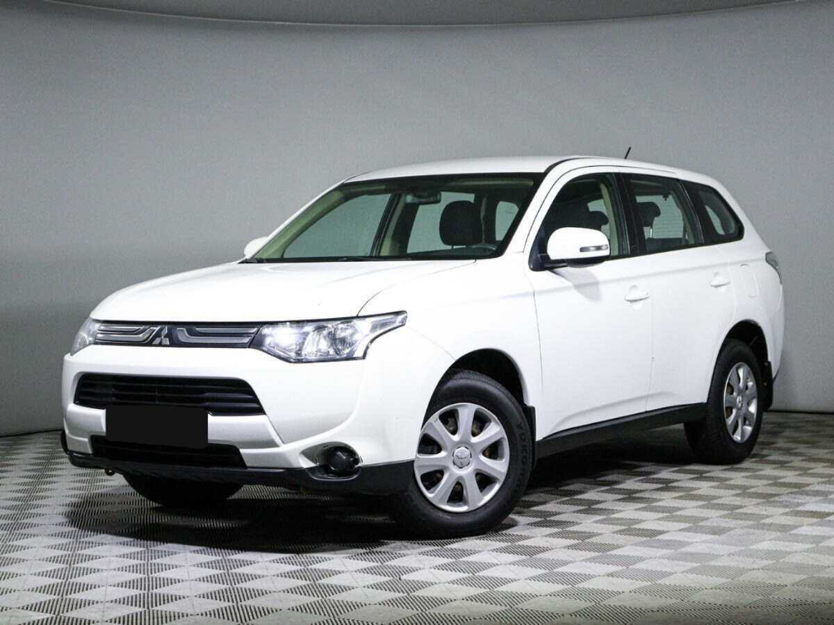 Mitsubishi Outlander 2013 года с пробегом. Фото: #0