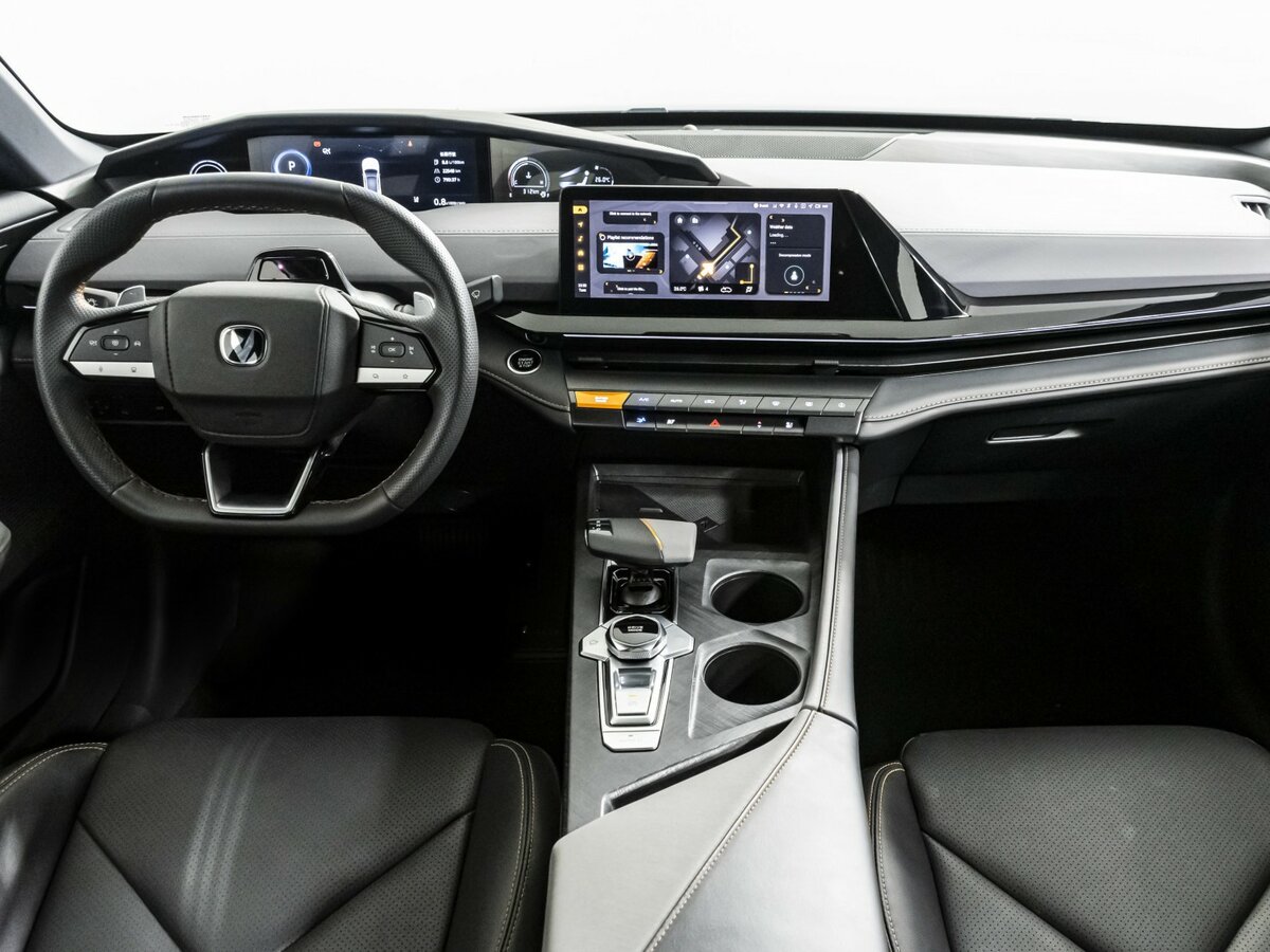 Changan UNI-V 2023 года с пробегом. Фото: #11