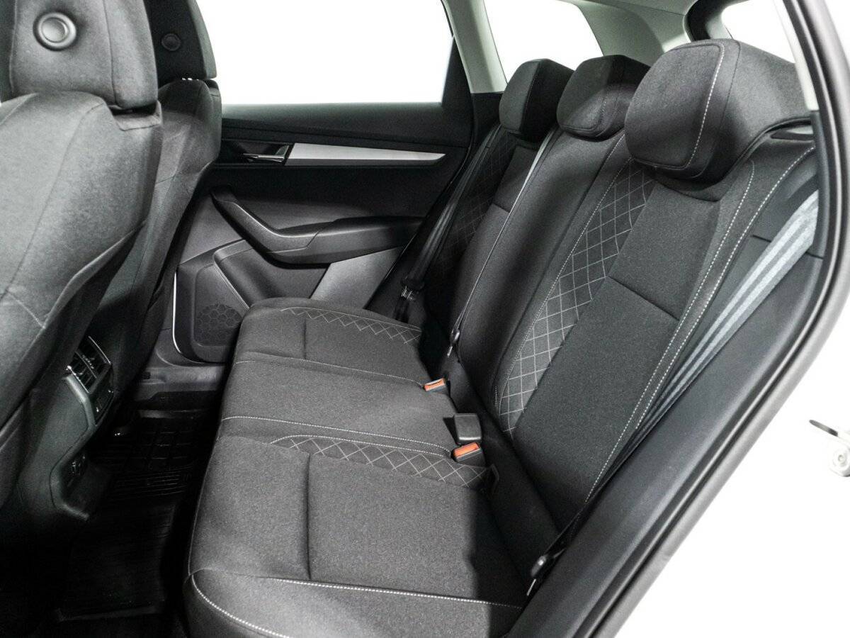 Skoda Karoq 2021 года с пробегом. Фото: #8