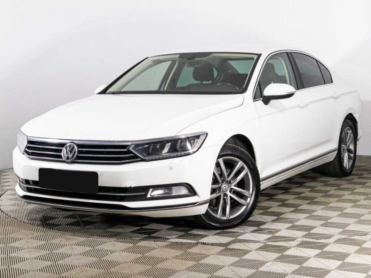 Volkswagen Passat 2017 года с пробегом. Посмотреть фото