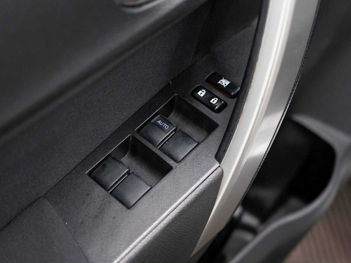 Toyota Corolla 2013 года с пробегом. Фото: #19