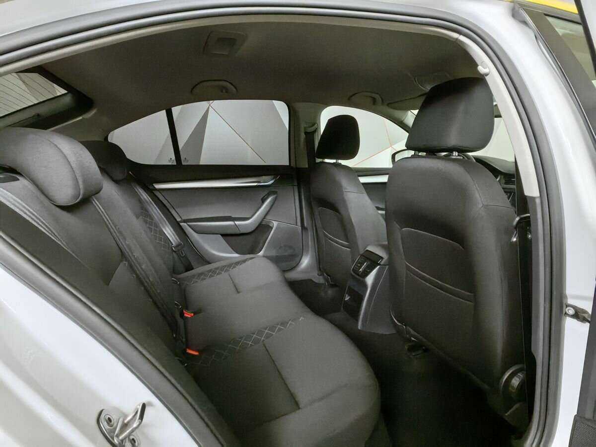 Skoda Octavia 2019 года с пробегом. Фото: #11
