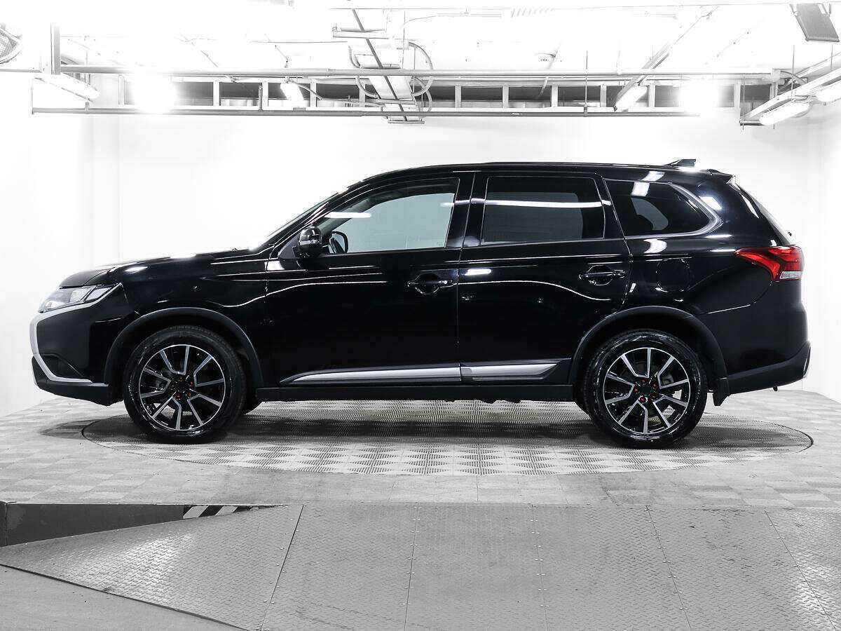 Mitsubishi Outlander 2018 года с пробегом. Фото: #7