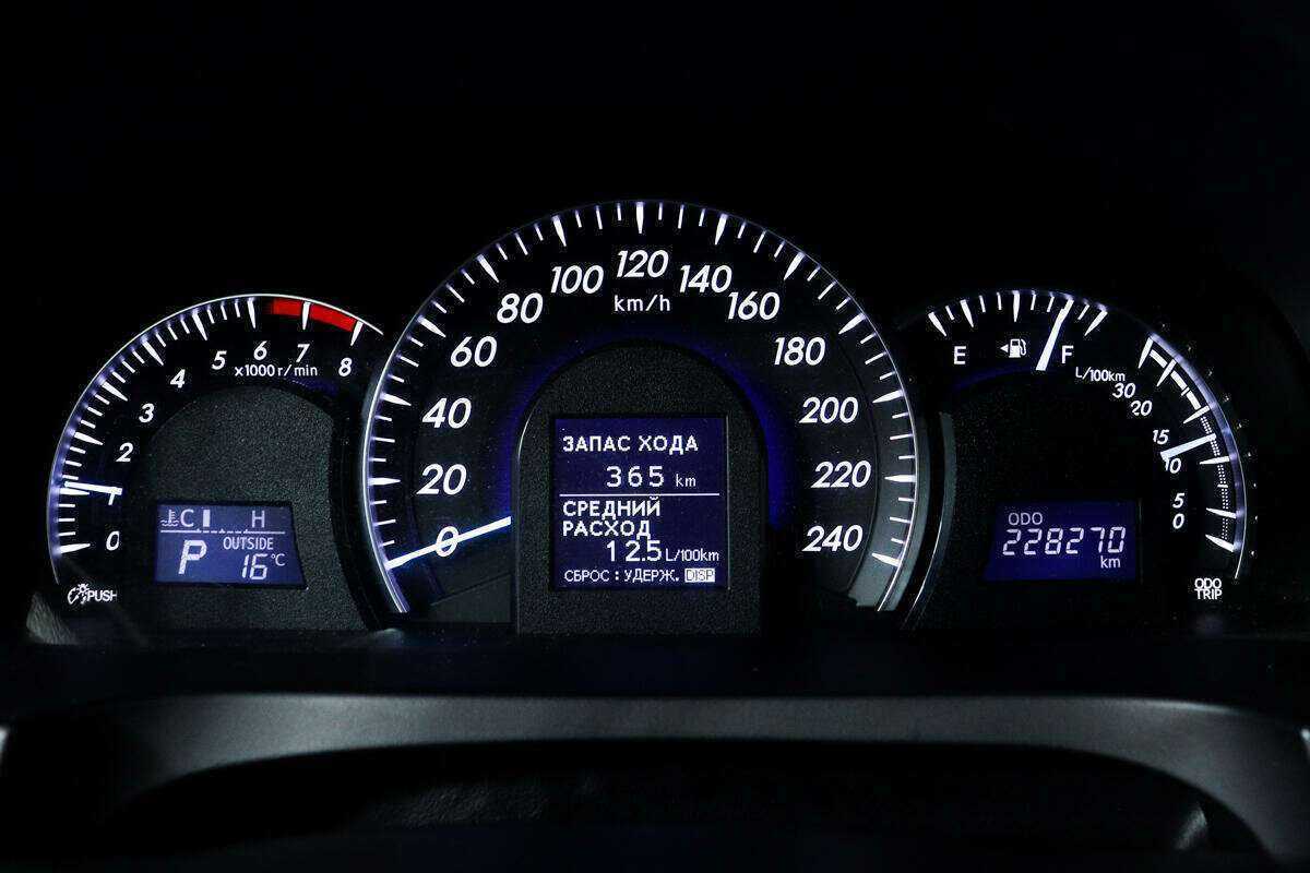 Toyota Camry 2012 года с пробегом. Фото: #9