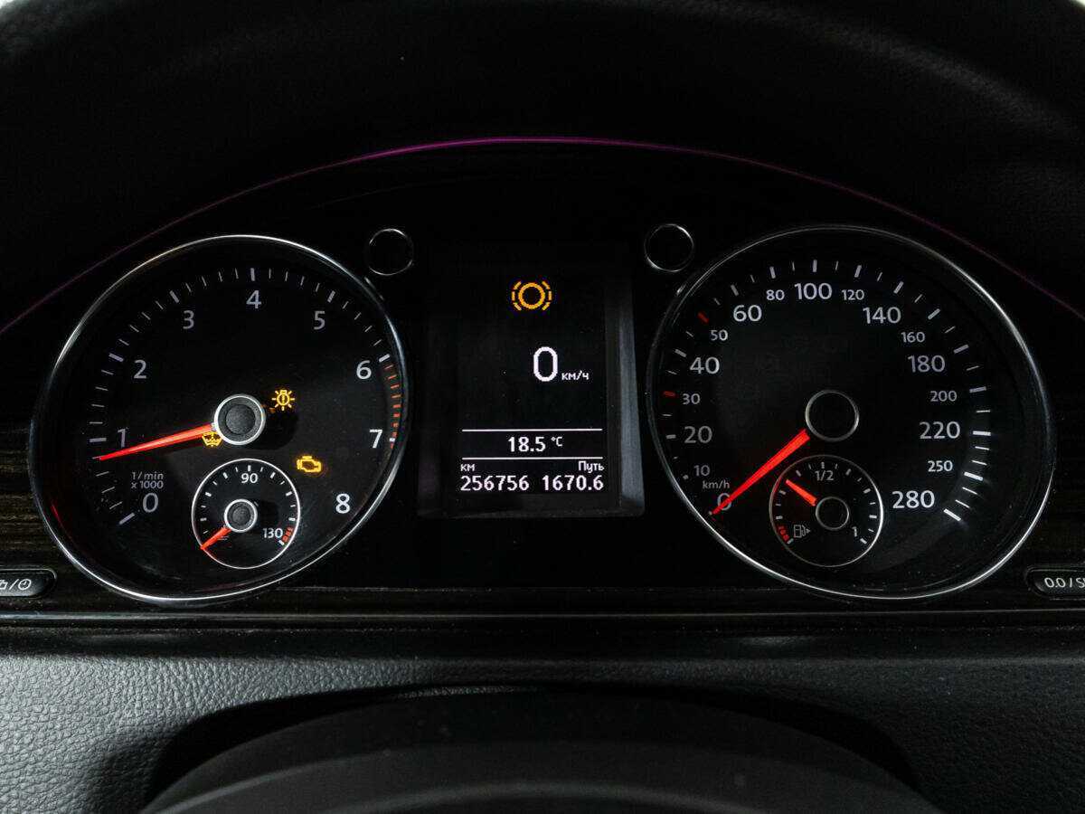 Volkswagen Passat CC 2013 года с пробегом. Фото: #11