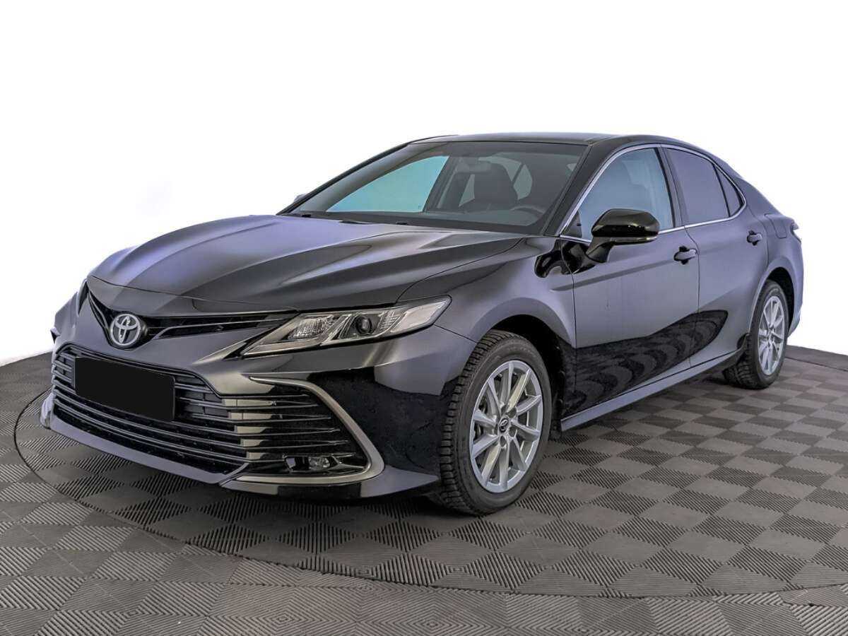 Toyota Camry 2021 года с пробегом. Посмотреть фото