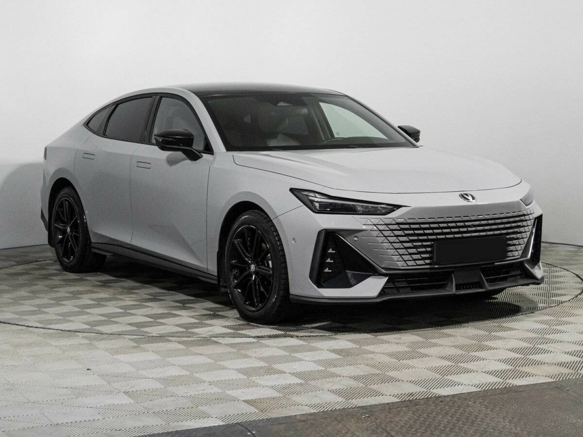 Changan UNI-V 2023 года с пробегом. Фото: #2