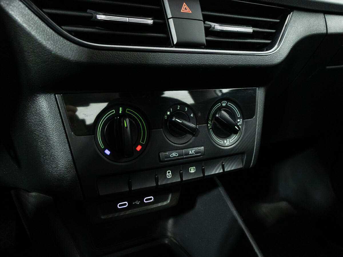 Skoda Rapid 2021 года с пробегом. Фото: #15