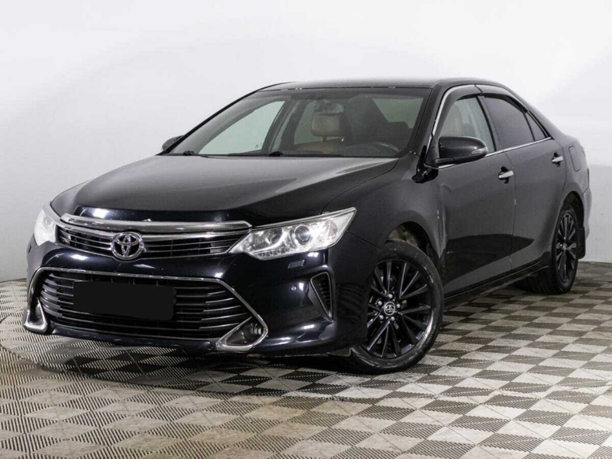 Toyota Camry 2016 года с пробегом. Посмотреть фото