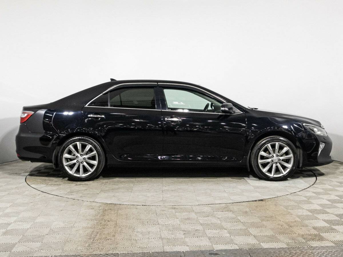 Toyota Camry 2017 года с пробегом. Фото: #3