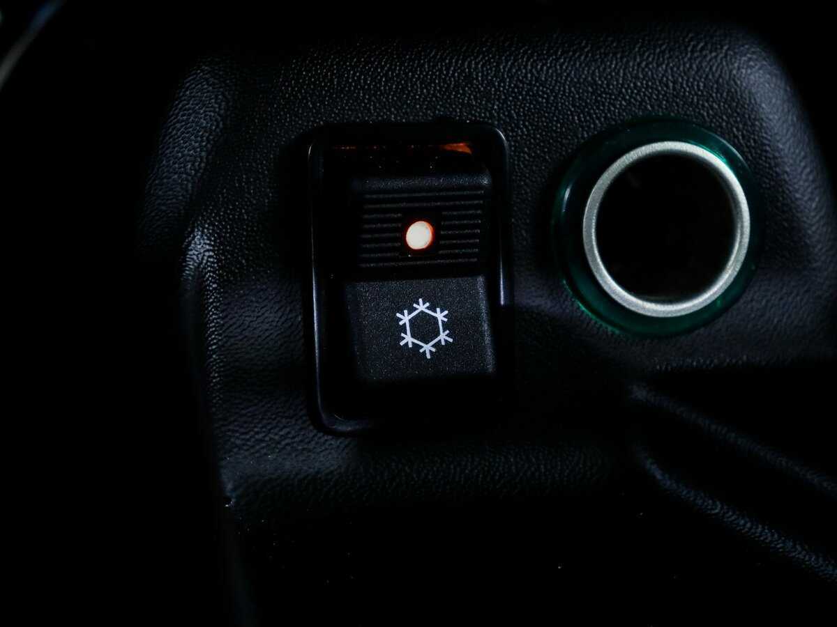 Lada (ВАЗ) 2121 (4x4) 2016 года с пробегом. Фото: #17