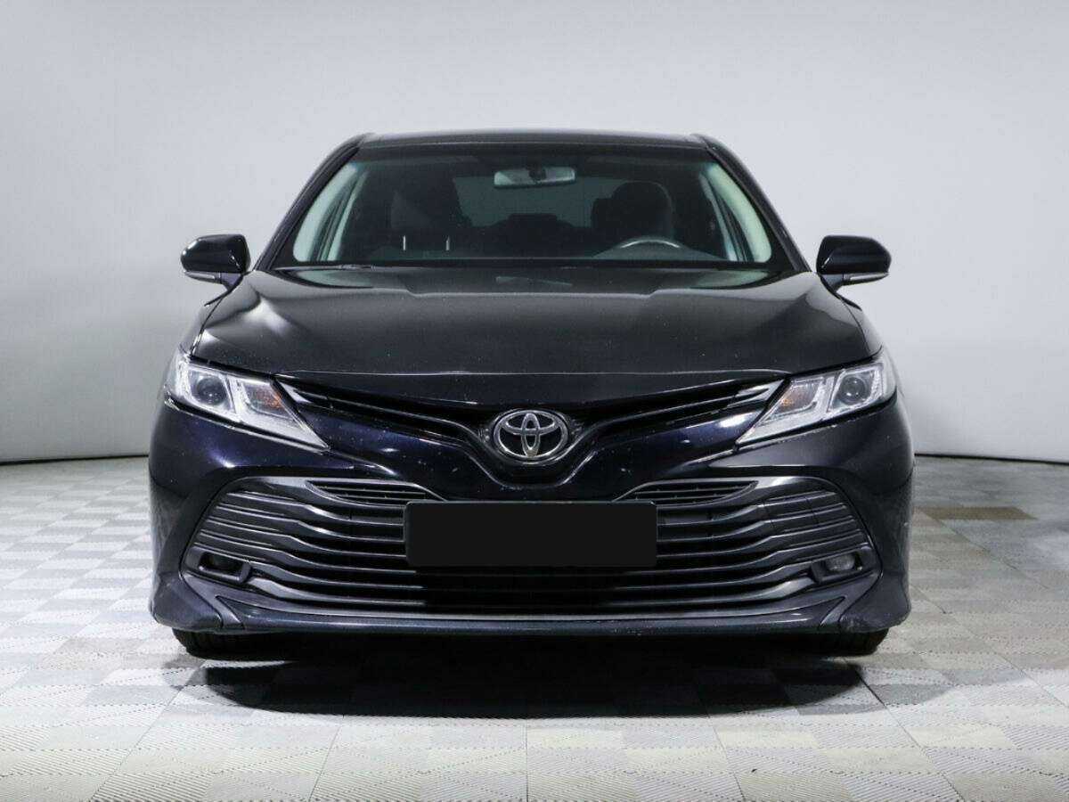 Toyota Camry 2021 года с пробегом. Фото: #1