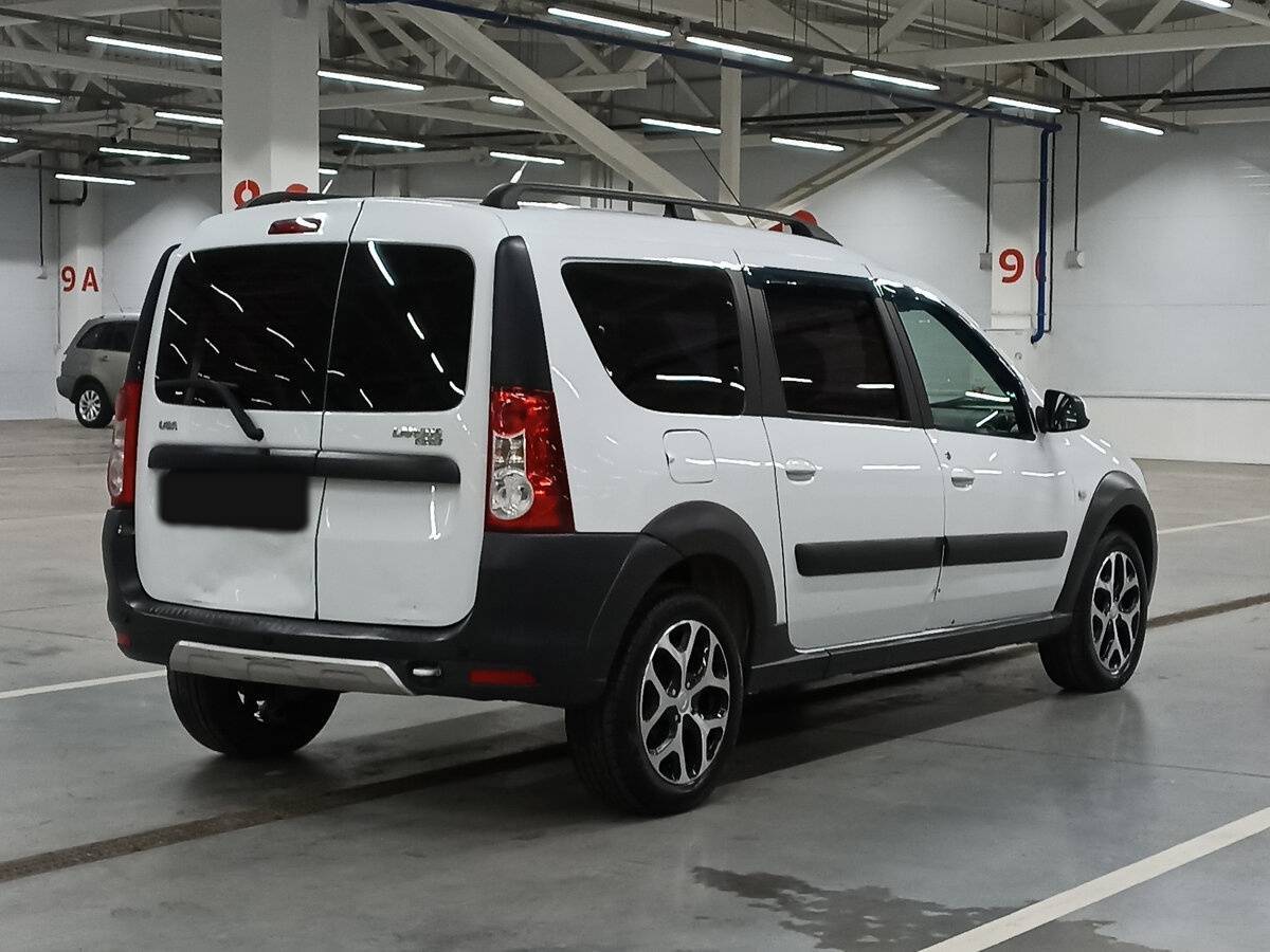 Lada (ВАЗ) Largus 2017 года с пробегом. Фото: #4