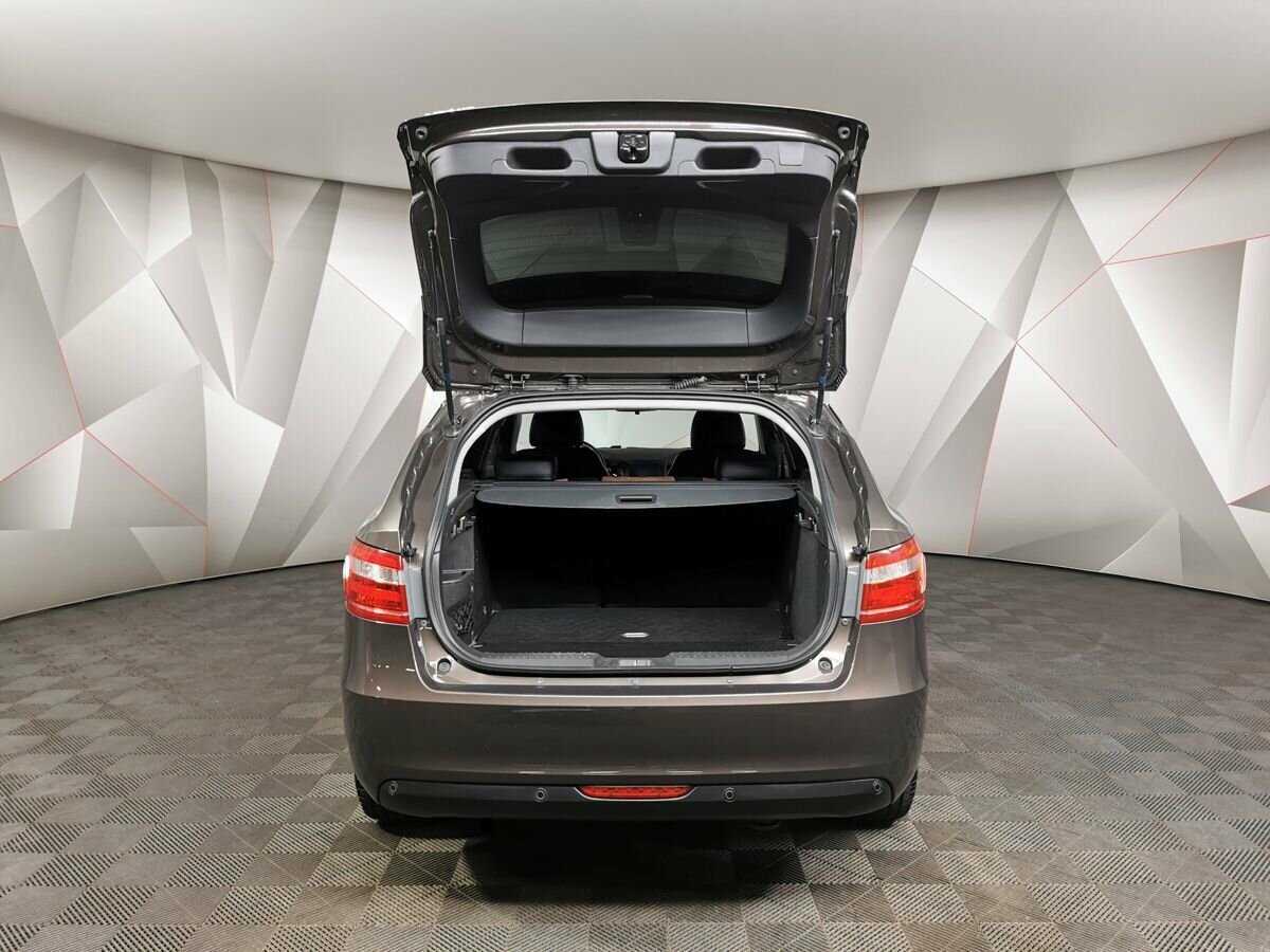 Lada (ВАЗ) Vesta 2022 года с пробегом. Фото: #18