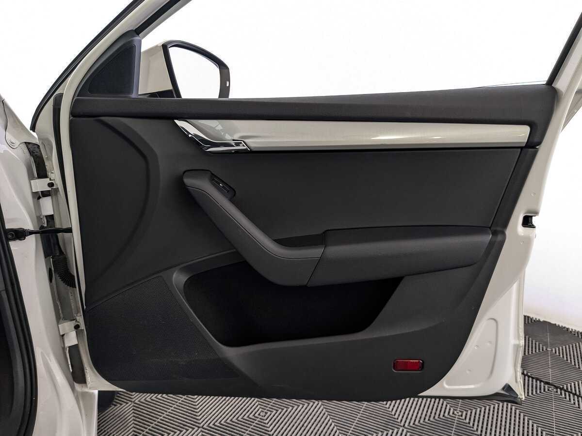 Skoda Octavia 2016 года с пробегом. Фото: #23