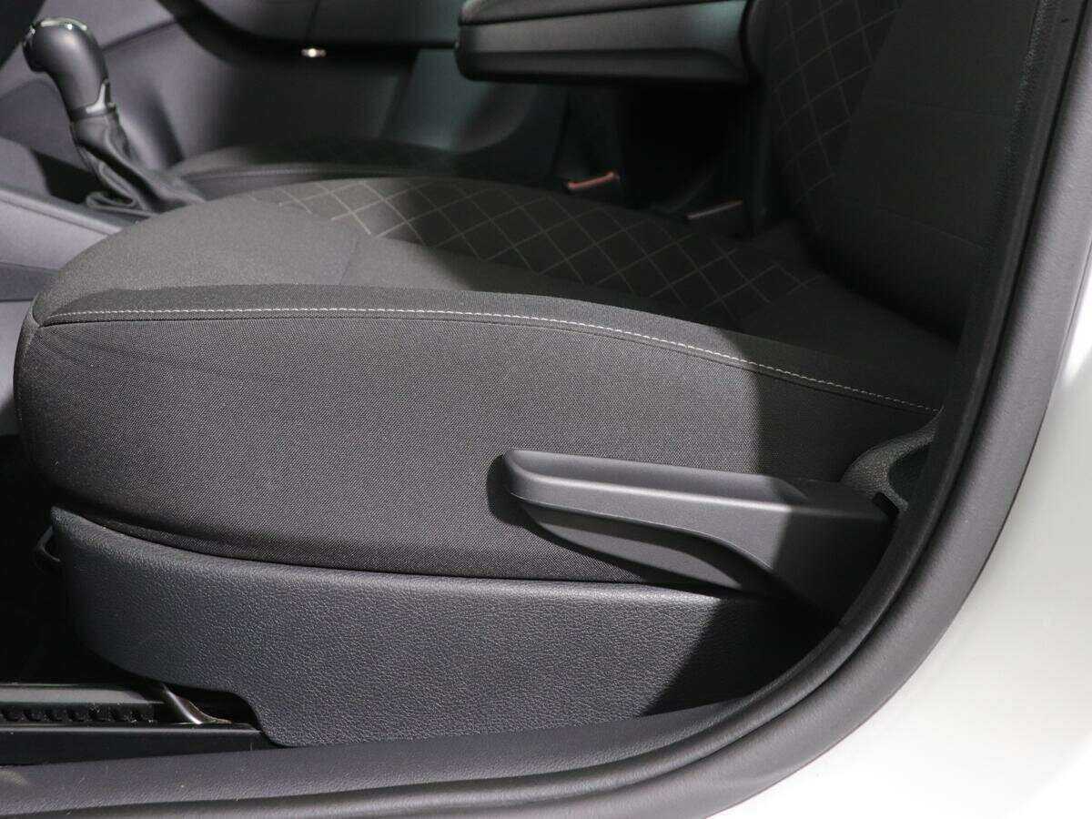 Skoda Rapid 2020 года с пробегом. Фото: #12