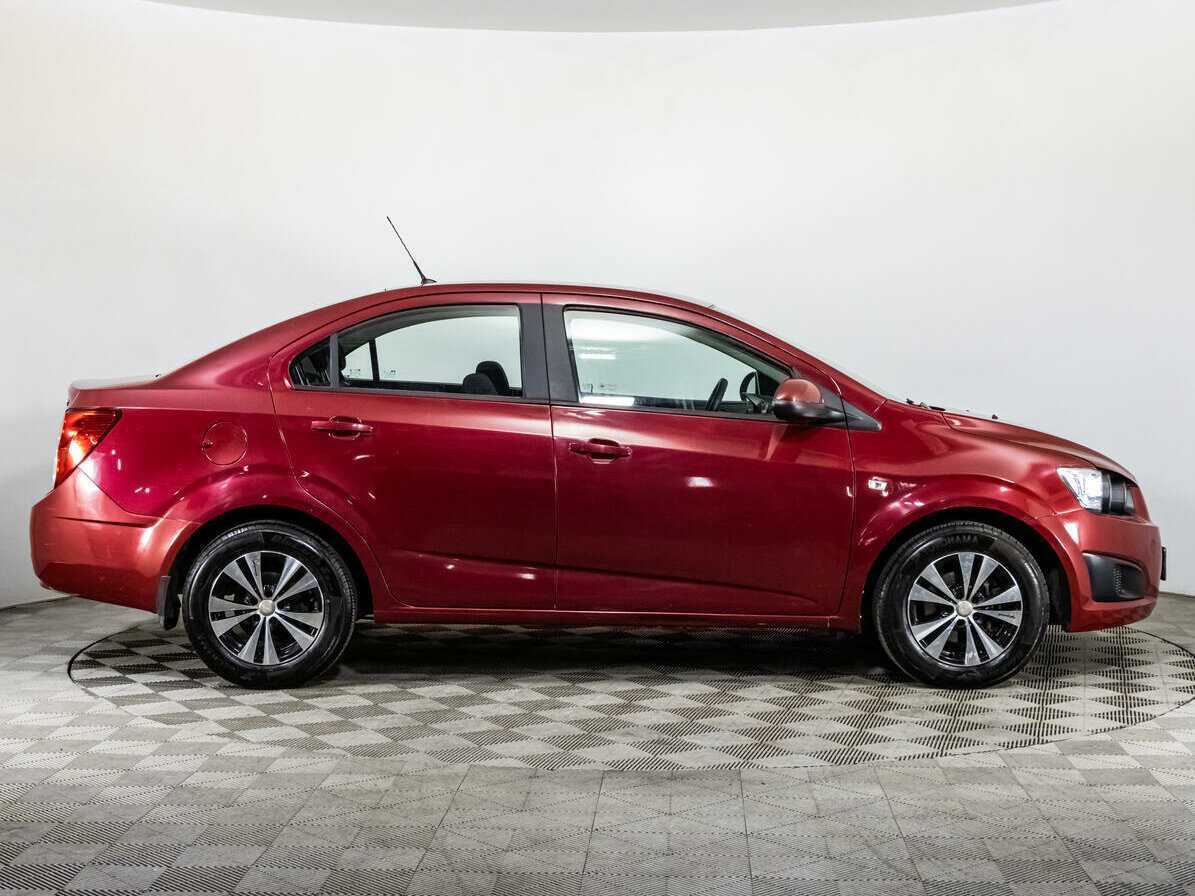 Chevrolet Aveo 2015 года с пробегом. Фото: #3