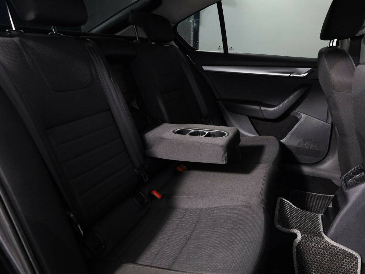 Skoda Octavia 2013 года с пробегом. Фото: #13