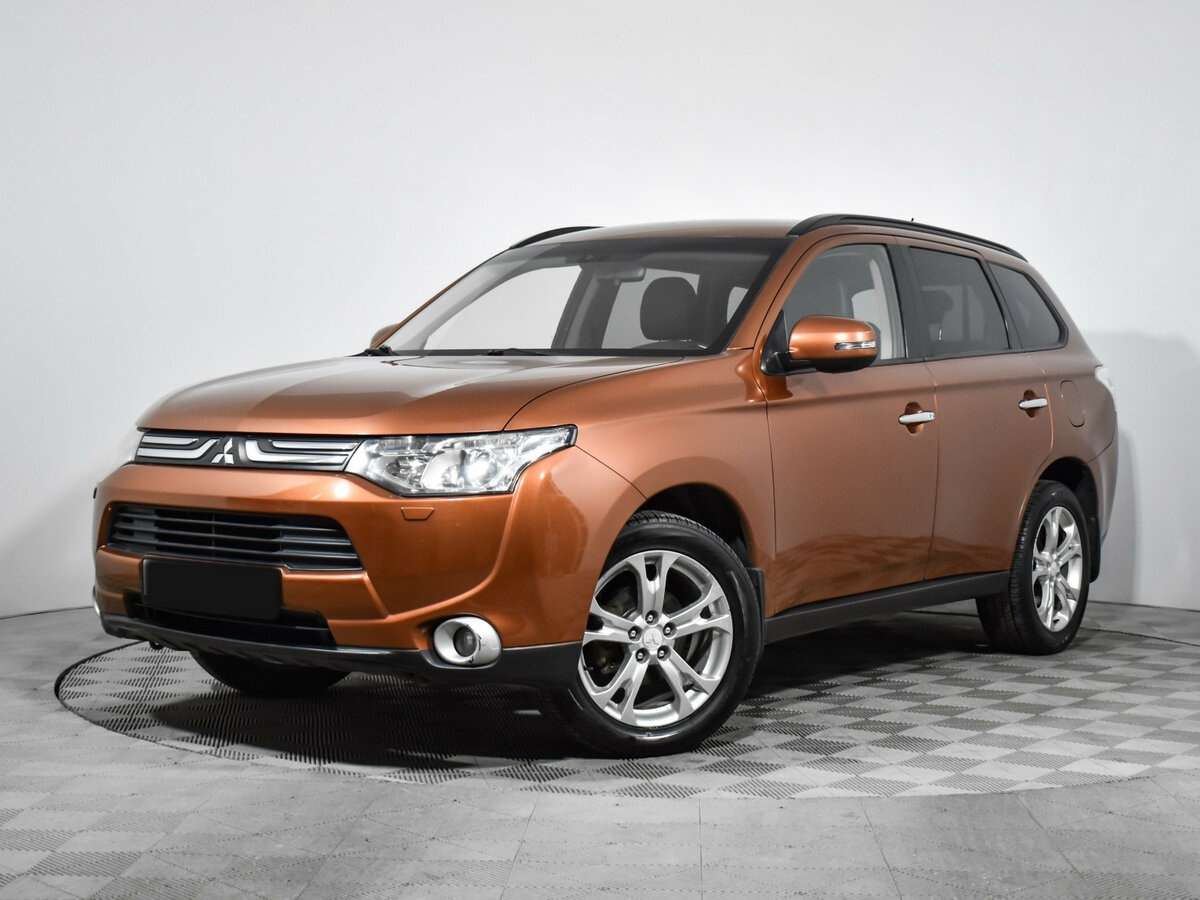 Mitsubishi Outlander 2012 года с пробегом. Фото: #0