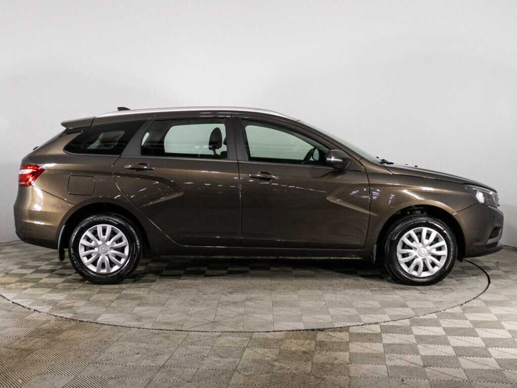 Lada (ВАЗ) Vesta 2021 года с пробегом. Фото: #3