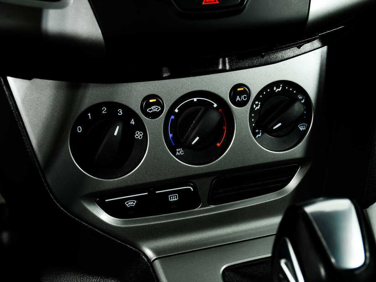 Ford Focus 2015 года с пробегом. Фото: #15