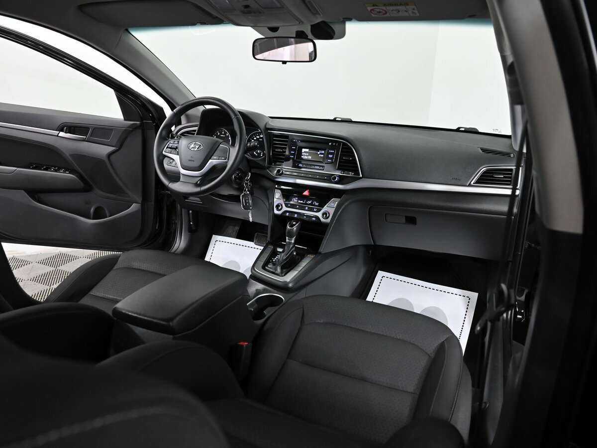 Hyundai Elantra 2017 года с пробегом. Фото: #4