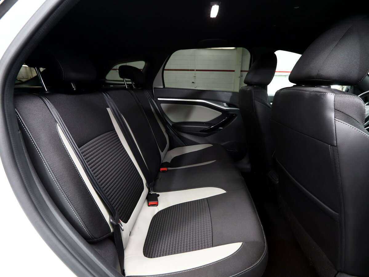 Lada (ВАЗ) Vesta 2021 года с пробегом. Фото: #13