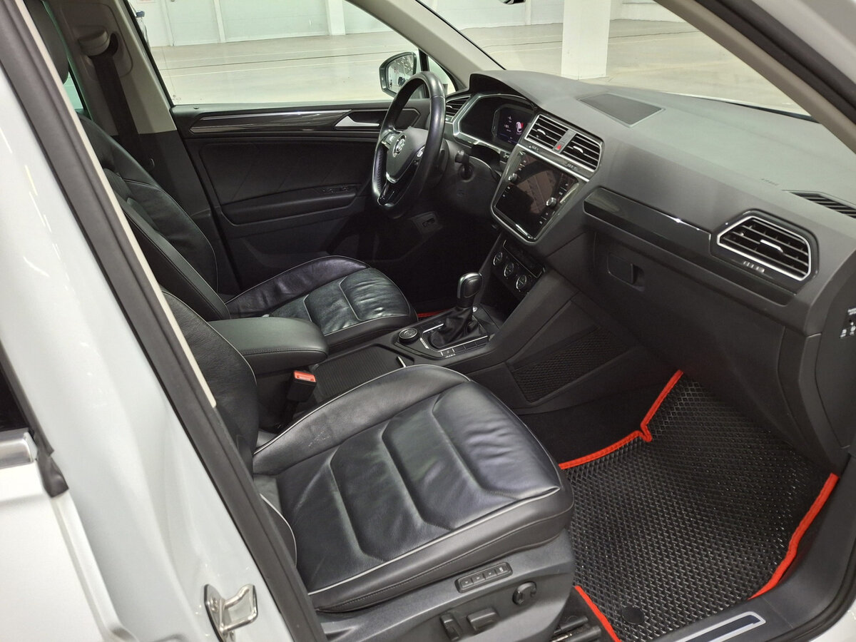 Volkswagen Tiguan 2020 года с пробегом. Фото: #10
