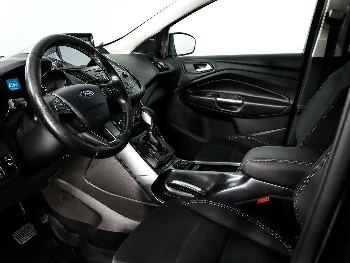 Ford Kuga 2017 года с пробегом. Фото: #6