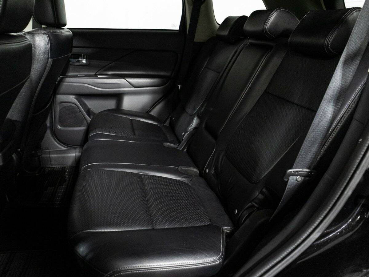 Mitsubishi Outlander 2013 года с пробегом. Фото: #9