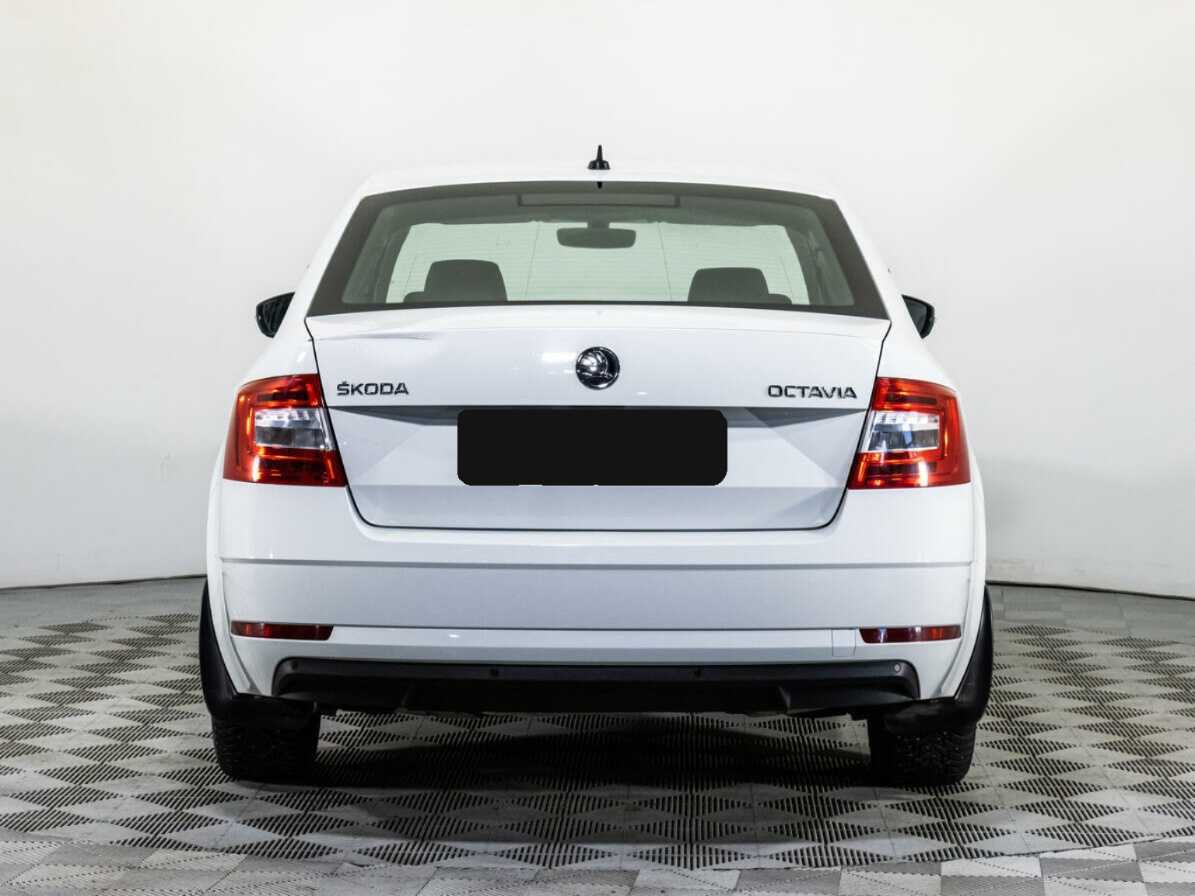 Skoda Octavia 2018 года с пробегом. Фото: #4
