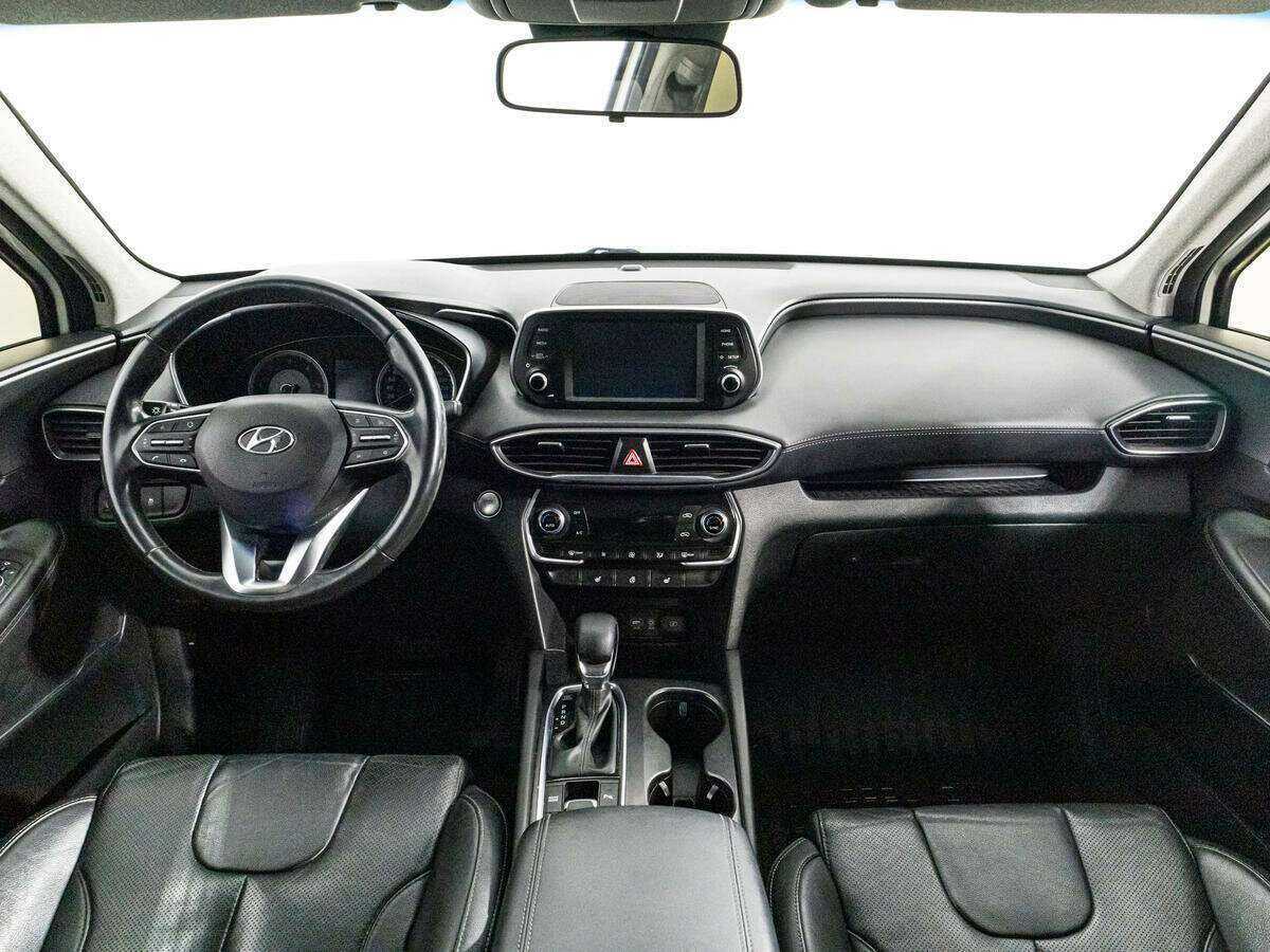 Hyundai Santa Fe 2019 года с пробегом. Фото: #12