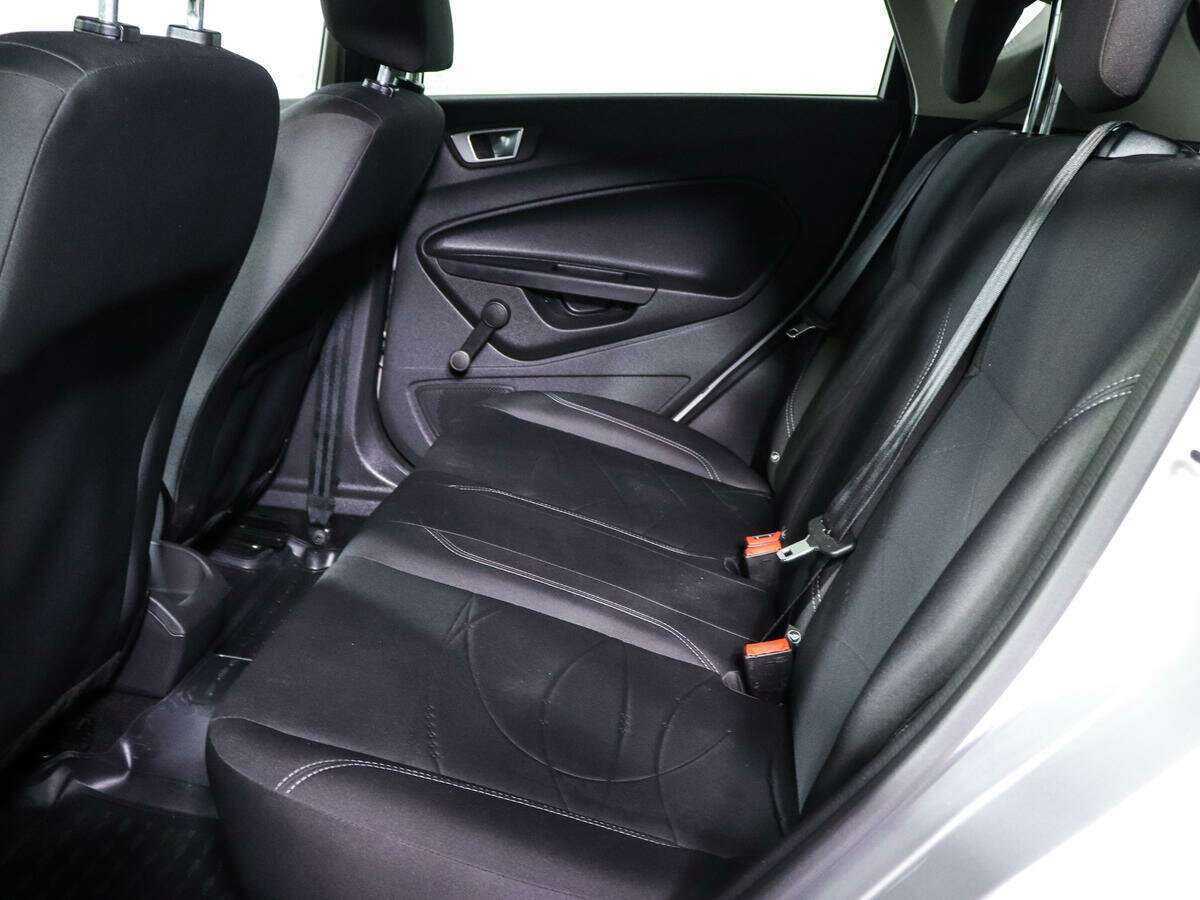 Ford Fiesta 2017 года с пробегом. Фото: #9