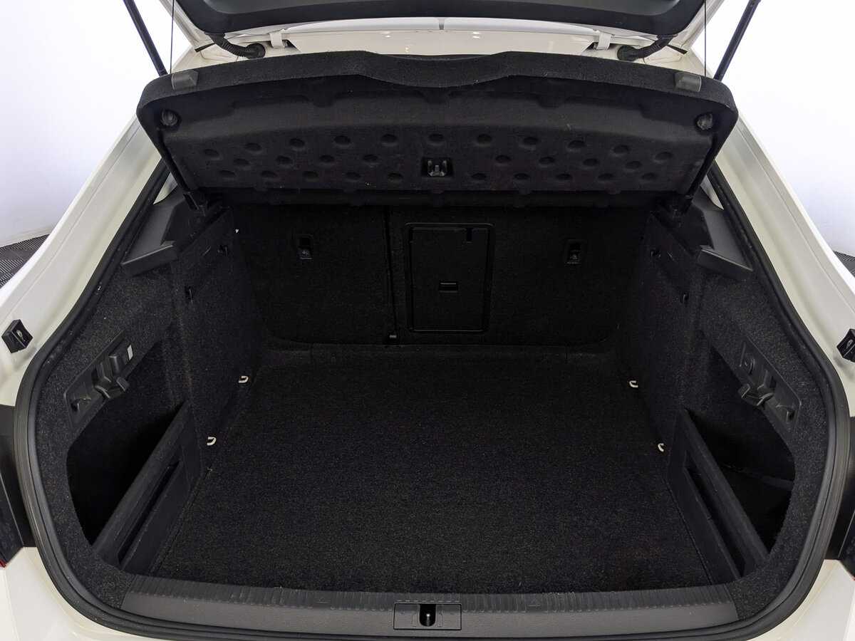 Skoda Superb 2017 года с пробегом. Фото: #9