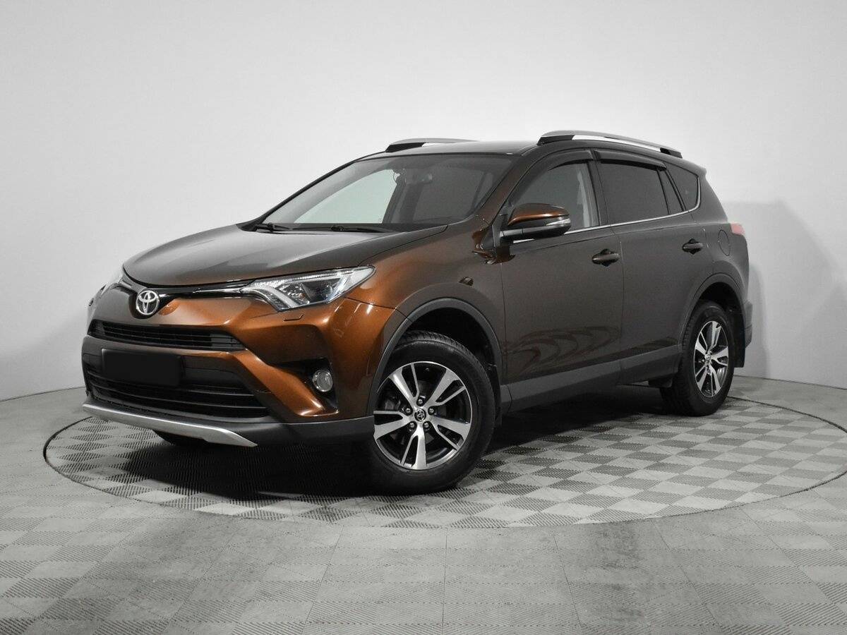 Toyota RAV4 2017 года с пробегом. Фото: #0