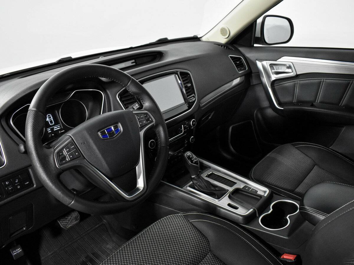 Geely Emgrand X7 2018 года с пробегом. Фото: #6