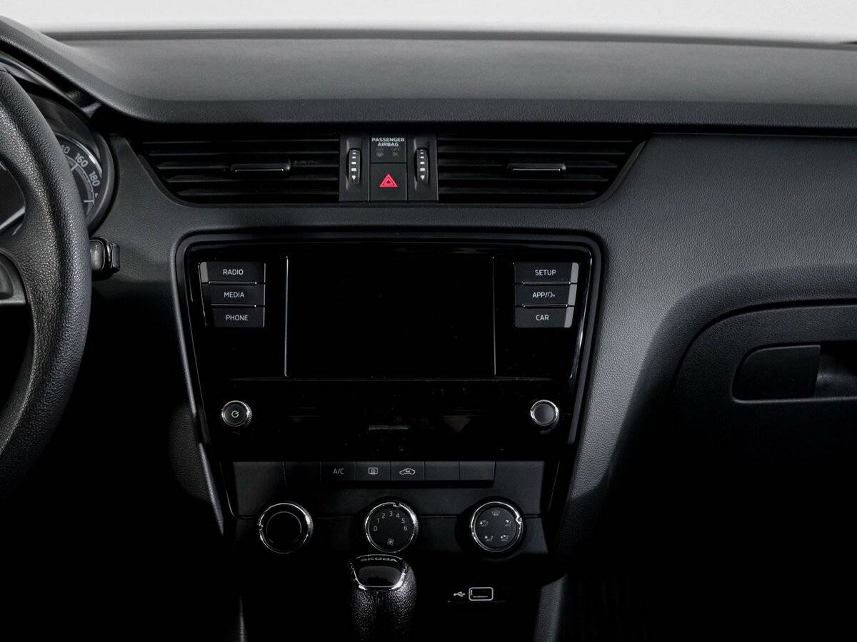 Skoda Octavia 2019 года с пробегом. Фото: #12