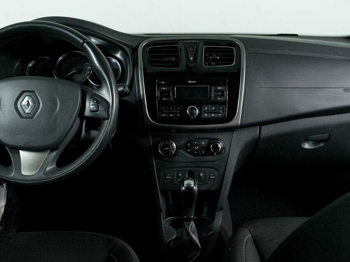 Renault Sandero 2017 года с пробегом. Фото: #9