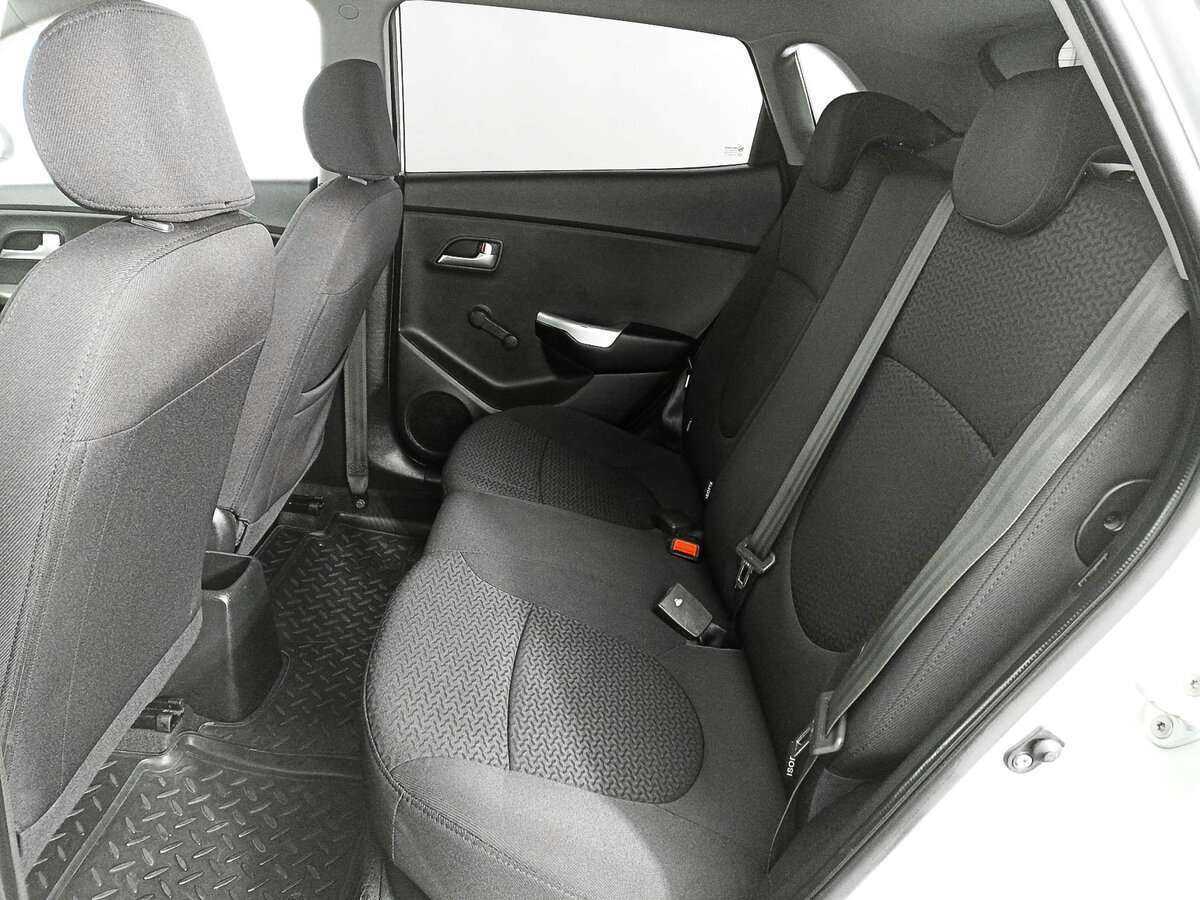 Kia Rio 2012 года с пробегом. Фото: #9