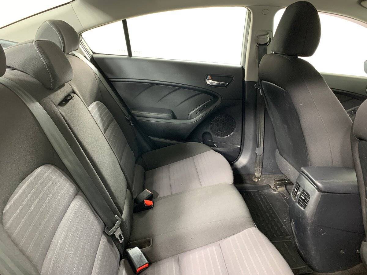 Kia Cerato 2017 года с пробегом. Фото: #16