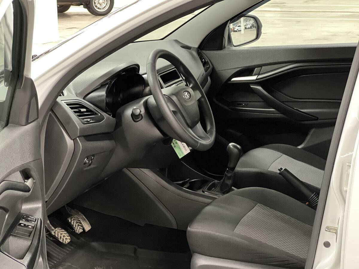 Lada (ВАЗ) Vesta 2018 года с пробегом. Фото: #15