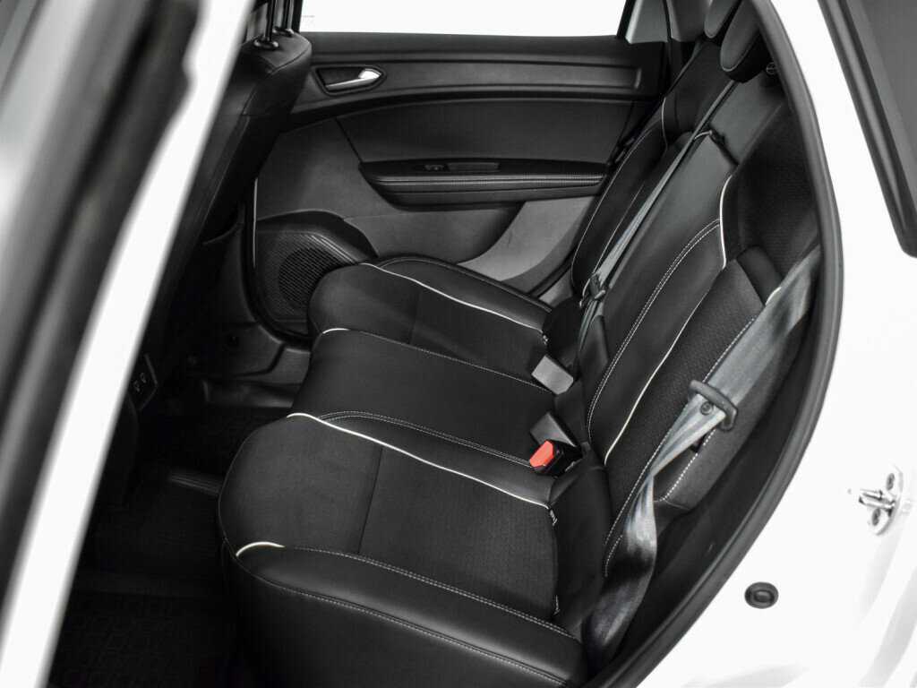 Renault Arkana 2021 года с пробегом. Фото: #9