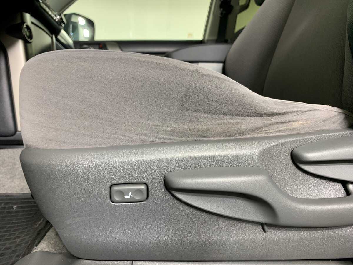 Toyota Land Cruiser Prado 2012 года с пробегом. Фото: #13