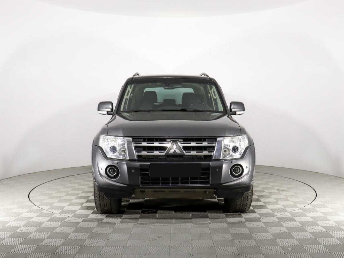 Mitsubishi Pajero 2012 года с пробегом. Фото: #1