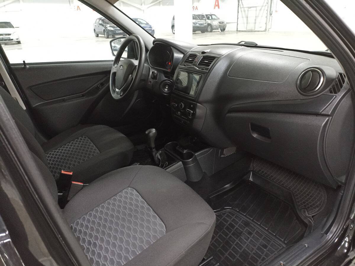 Lada (ВАЗ) Granta 2018 года с пробегом. Фото: #10