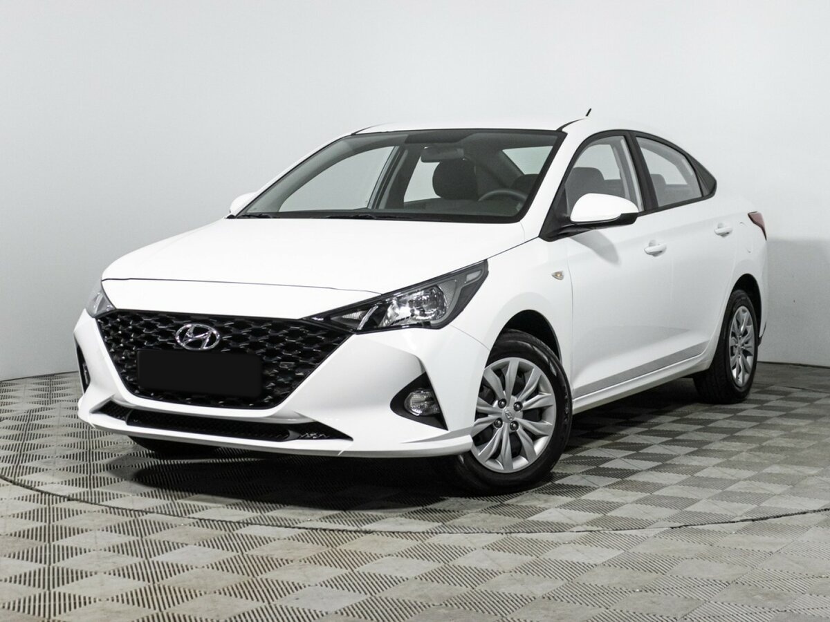 Hyundai Solaris 2022 года с пробегом. Посмотреть фото