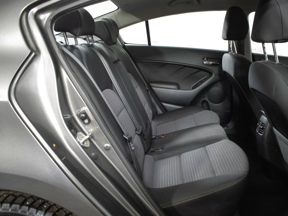 Kia Cerato 2015 года с пробегом. Фото: #9