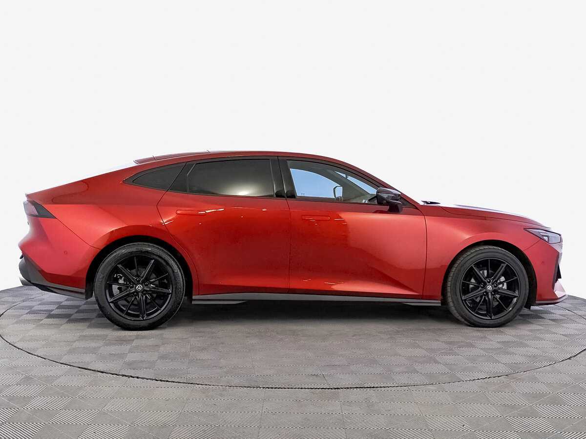 Changan UNI-V 2024 года с пробегом. Фото: #3