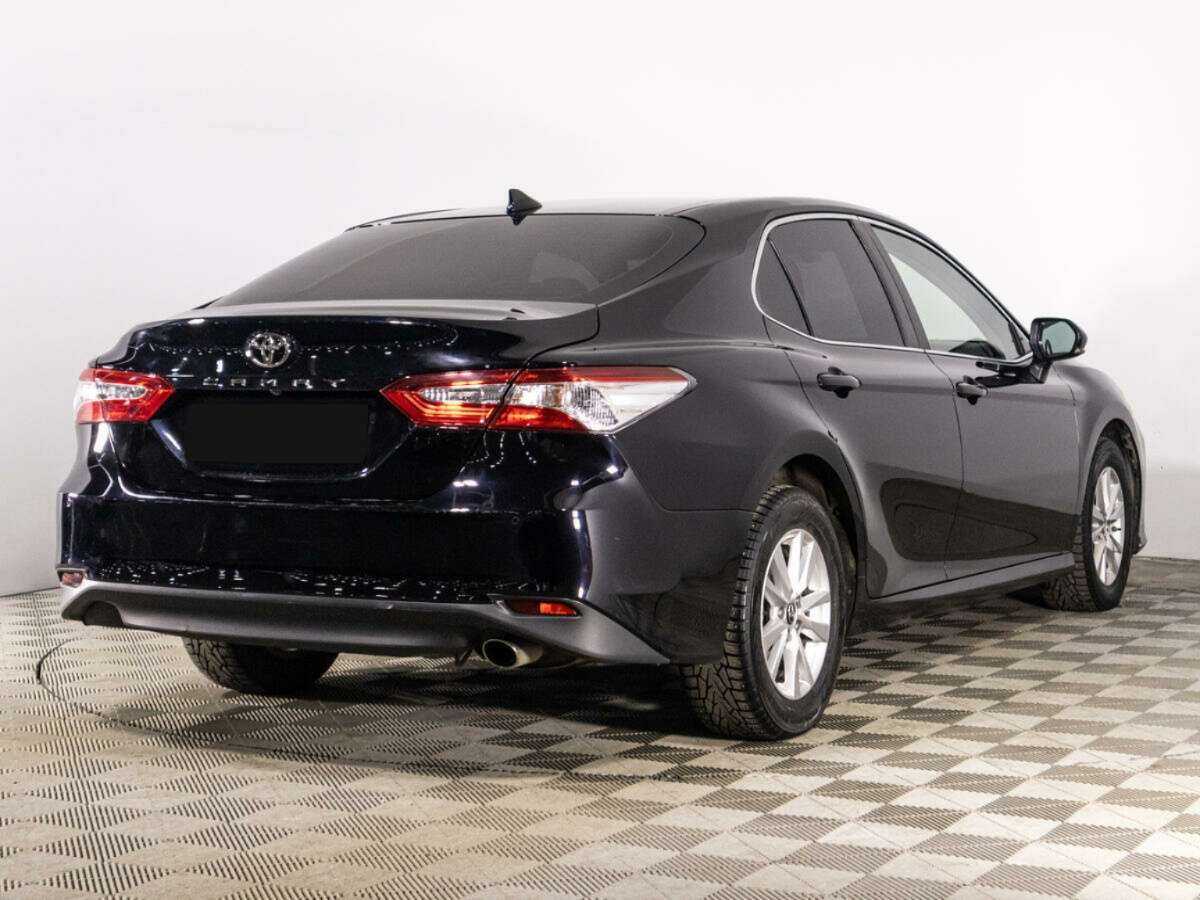Toyota Camry 2019 года с пробегом. Фото: #4